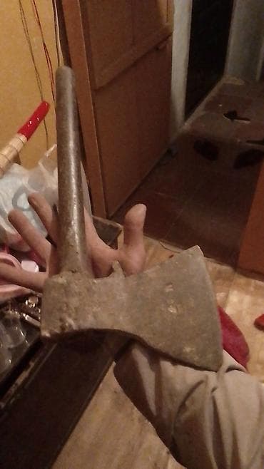 dəmir barmaqlıq: Polad — 1