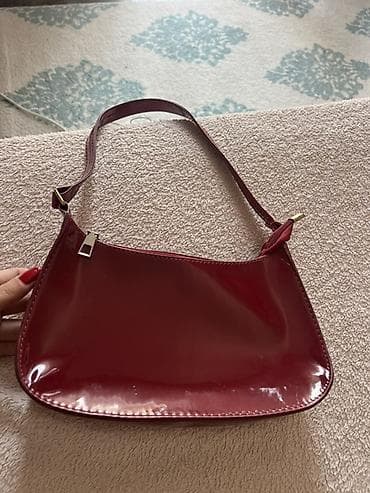 benetton canta: Bordo rəngli çiyin çantası - Material: parlaq laklı süni dəri - Rəng — 4
