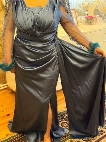 boyuk bədən paltarlar: Göy atlas ziyafət donu satılır. Xanım artıq çəki verdiyinə görə paltar — 6