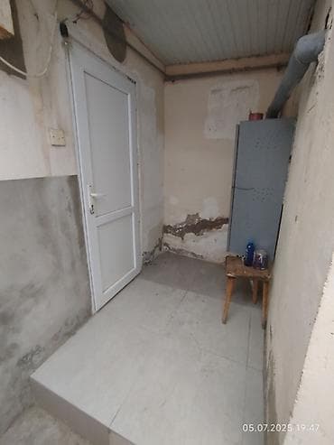 xetai metrosu: Kirayə mənzil - Studiyo tipli, ayrıca girişli mənzil. (3 mənzilli — 3