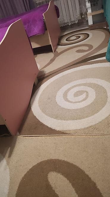 xalca uzlukləri: Xalça – bej və qəhvəyi tonlarda spiral naxışlı 2ədəd xalça - Rəng — 1