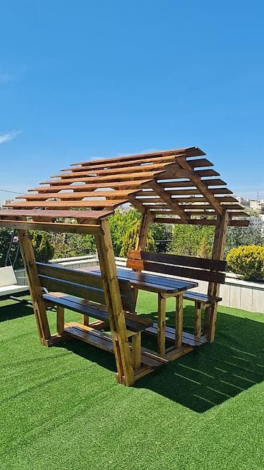 paslanmaz masa: Açıq hava üçün taxta kölgəlikli oturacaq dəsti və pergola — 3