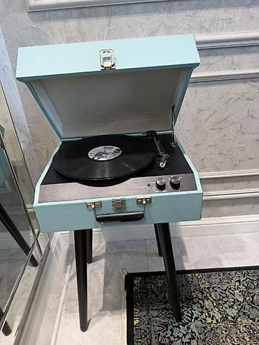 Спорт и хобби: Vinil pleyer – retro dizaynlı, çamadan tipli model (açılıb‑bağlanan — 9