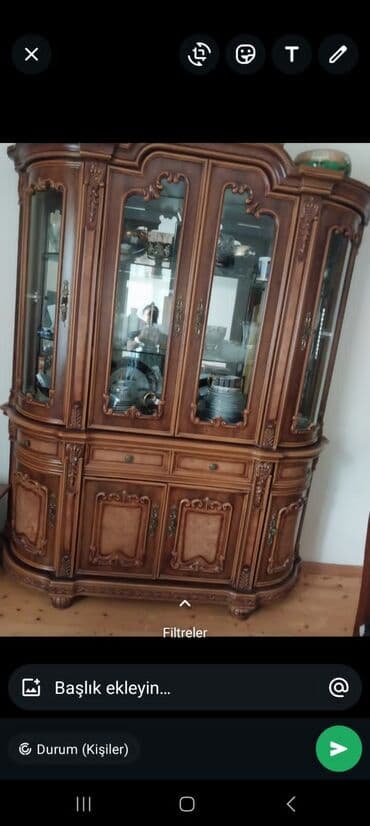 Велоаксессуары: Klassik üslubda taxta bufet-vitrin - Material: möhkəm ağac karkas — 1