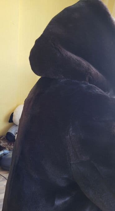 Dəstlər, kostyumlar: Shuba (бобёр) (bəbir). 1 defe geyilib. Razmer 50-56. Real aliciya — 3