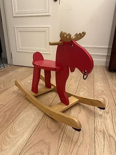 IKEA taxta yelləncək oyuncağı – qırmızı maral dizaynı - Brend: IKEA