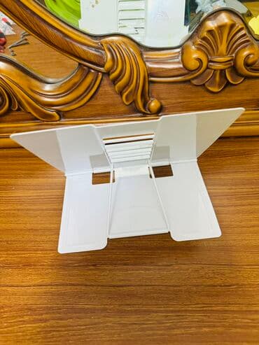 advent calendar qiymət: Kitabcun podstavka tezedir almişam 15 m,vererem 4m olanında var — 4