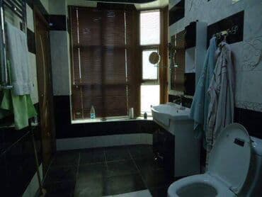 makler gence: 7 otaqlı, 180 kv. m, Orta təmir — 11