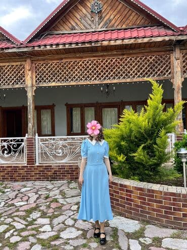 платья на прокат в баку: Вечернее платье, Миди, S — 1