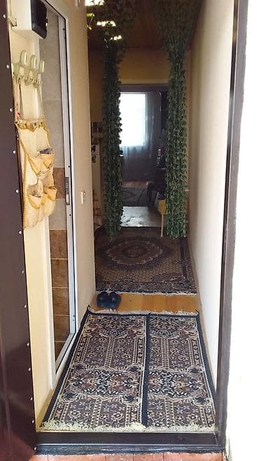 razin heyet evleri: Obyekt: Kiçik həyətli, tam yaşayışlı fərdi ev Təsvir: - Sakit — 3