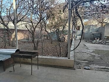 hovsanda heyet evler: Həyətyanı fərdi yaşayış evi - Geniş bağlı həyət: daşla döşənmiş — 3