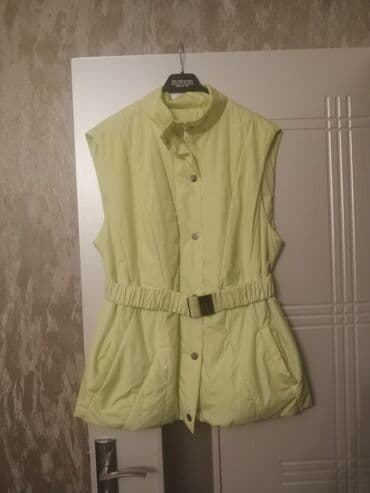 3 duymə koynək: Nazik jilet
 44-48 ölçüye gedir. təzədi. bir iki saatlıq geyinilib — 1