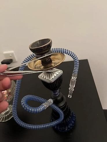 Mini nərgiz (hukka) seti - Kompakt stolüstü dizayn: şüşə altlıq (tünd