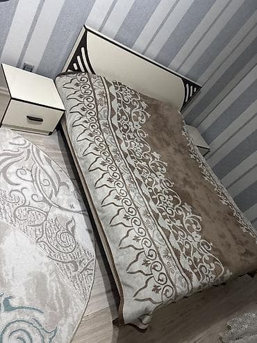 dolab skaf: Hec Bir Problemi yoxdur Dolab(ici iridi) Yataq(Matrasla) 2 eded tumba — 2