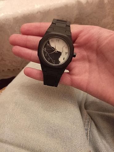 Salam Saat Bir dəfə Belə Qola Taxilmayib. Hədiyyə Verilib İstifadə lalafo.az -da Salam Saat Bir dəfə Belə Qola Taxilmayib. Hədiyyə Verilib İstifadə