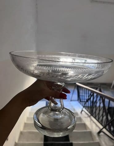 əjdaha meyvəsi qiyməti: Mavi qab 2 eded 30 azn
Vaz 35 azn — 2