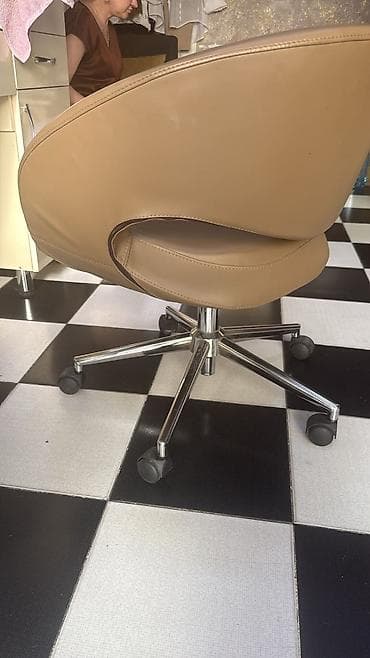 Döner ofis/kreslo tipli oturacaq - Rəng: bej - Material: asan