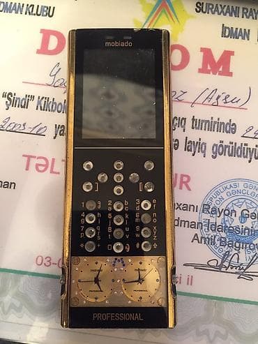 Salam antik madel telefonlardan biridi arginaldi ref deil tam idial