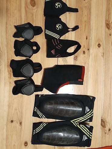 Digər idman və istirahət malları: Futbol dəsti.bahalı və elastik original məsuldur.hər biri Moskvada — 6