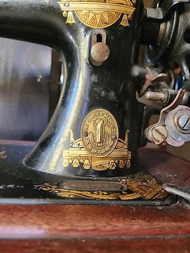Antik tikiş maşını – The Singer Manufacturing Co. - Mexaniki, əl — 4