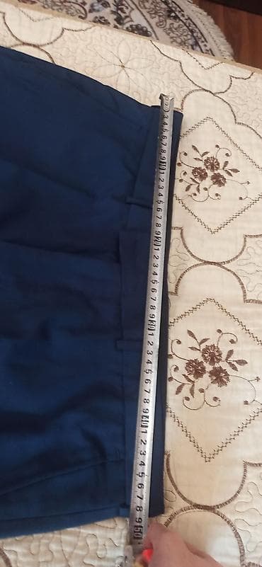 qaqa geyimi: Şalvar kişi üçün tünd göy klasik. tezedi. 54 razmer. materialı çox — 3