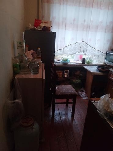 ismayilli ev kiraye: Hovsanda Togrul marketin ustunde 2otaqli ev satilir.Qiymetde — 5