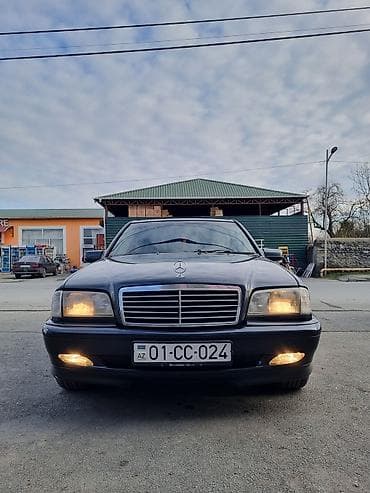 Su nəqliyyatı: Mercedes-Benz W202 C-sinfi sedan - Mühərrik: benzin, sırada 4 silindr — 9