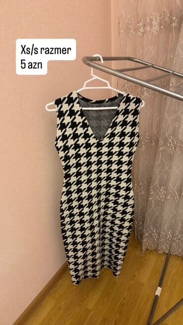 kostyum qadin ucun: Dəstlər, kostyumlar — 8