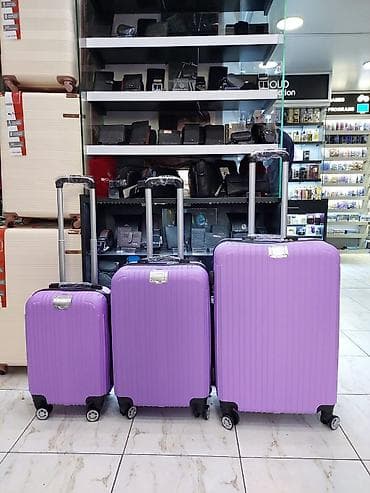 Bənövşəyi sərt örtüklü səyahət çamadan dəsti - 3 ölçü: kabin (kiçik)