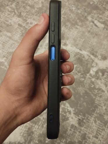 google pixel 6: Mavi korpuslu smartfon Xüsusiyyətlər və dizayn: - Ekran: damla — 10