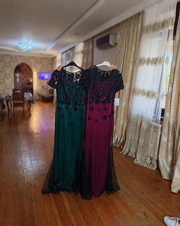 Ziyafət geyimi 38,40 ölçü endirimdə 20 azn - Model: Uzun, düz