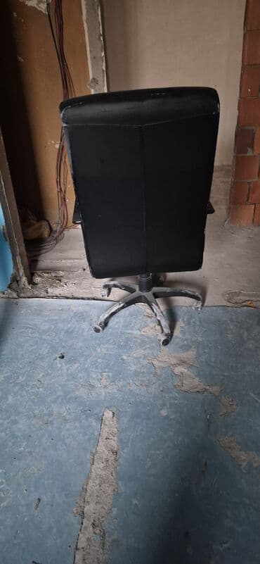 Təkərli, Qolları tənzimlənmir, Süni dəri