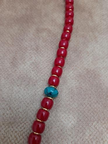 Dini zərgərlik əşyaları: Təsbeh / boyunluq tipli əl işi bəzək əşyası.Qırmızı boncuklardan — 7