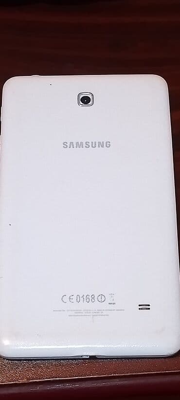 Samsung planşet – ağ rəngdə korpus, arxa tərəfdə kamera və “SAMSUNG” lalafo.az -da Samsung planşet – ağ rəngdə korpus, arxa tərəfdə kamera və “SAMSUNG”