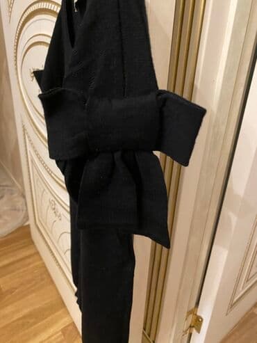 Svitşotlar: Qadın bluz və köynək dəsti - Qara qısaqol trikotaj bluz: dairəvi — 2