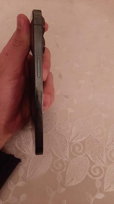 iphone 13 2 ci el: IPhone 13 Pro, 128 GB, Alpine Green, Barmaq izi, Face ID — 3