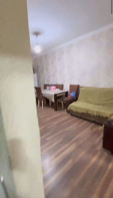 30 mine evler: 3 otaqlı, 70 kv. m, Orta təmir — 9