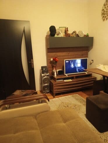 qara ekran sekilleri: TV altlığı — 4