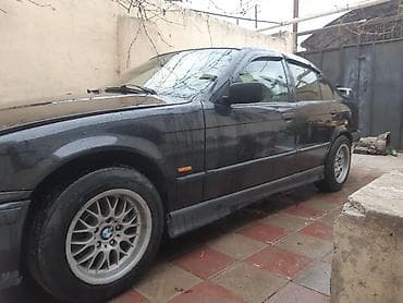 honda stream 2002: BMW 3 series: 1.8 l | 1997 il Sedan — 8