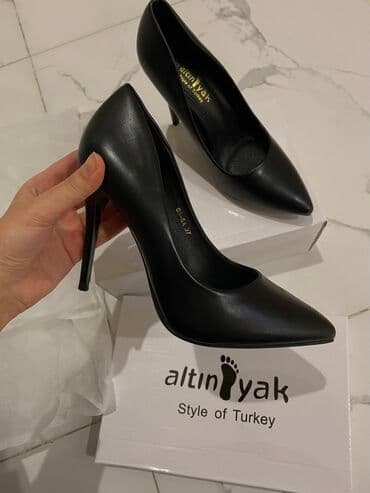 женские классические туфли на танкетке: Yenidir geyinilmeyib deri Altın Ayak qadın klassik tufliləri — 1