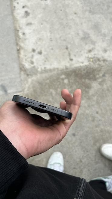 en ucuz mac: IPhone 14 Pro Max, Qara, Face ID — 3