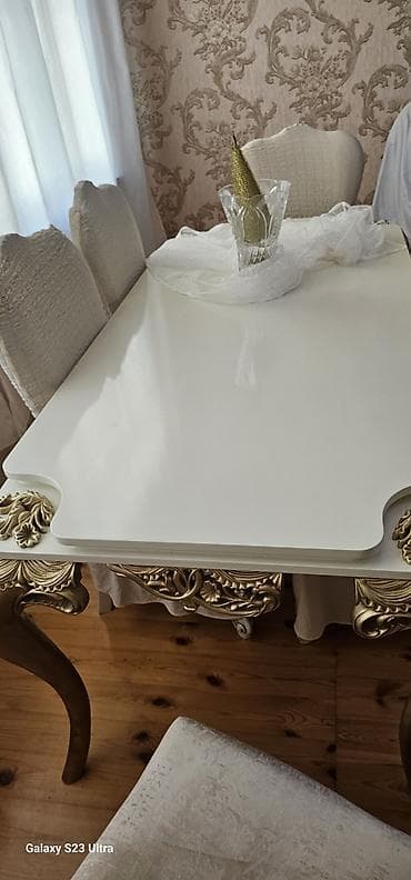 Qonaq otağı üçün, Açılmayan, Dördbucaq masa — 2