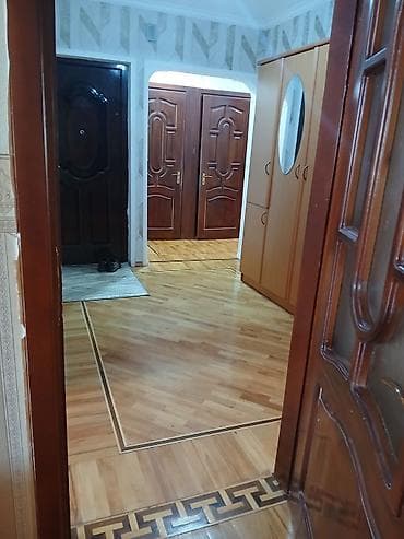 gedebeyde satilan evler: Bakı, 8-ci mikrorayon, 4 otaqlı, Köhnə tikili, 110 kv. m — 5