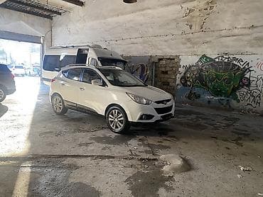 mazda 2: Hyundai ix35: 2.4 l | 2011 il Universal — 3