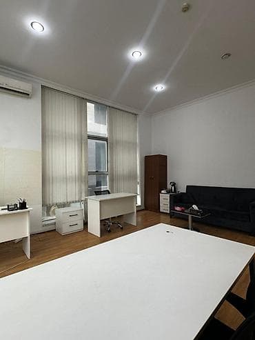 ev emlak: Nərimanov rayonu, Əhməd Rəcəbli küçəsində yerləşən plazada ofis — 4