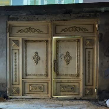 Darvaza 620₼ satılır Ölçü 2.60*3 4luk listdən yığılıb bine qesebesi