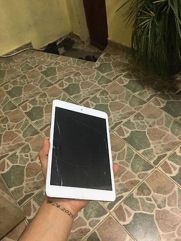 ipad mini 5 64gb: Apple iPad mini
Nömrə yeridə var.
Barterə üstünlek verilir… — 3