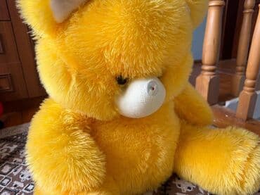 i̇nək yumşaq oyuncaqlar: Böyük ölçülü sarı rəngli ayı oyuncağı, yumşaq tüklü materialdan — 2