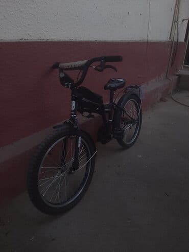 велосипед 20 дюймов: Uşaq/yay gəzintiləri üçün şəhər/trek tipli velosiped - Rəng: qara - — 1