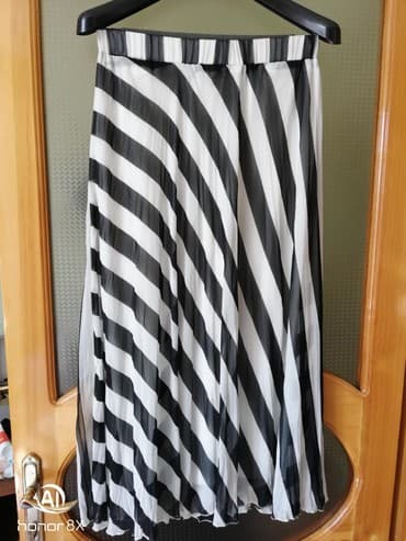 ağ qadın ətəkləri: Yubka yaxşı vəziyyətdə L_xl razmer gedir. Cox gozel qalır — 1